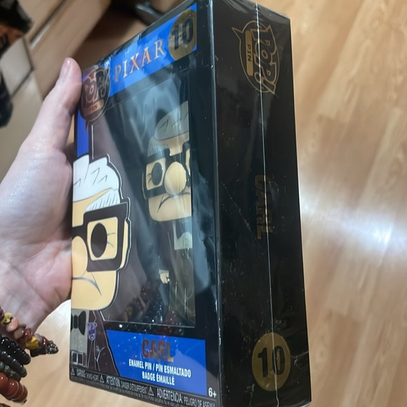 Carl from UP, Pop Pin #10 - Picture 4 of 4